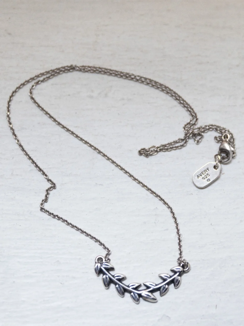 James Avery Retired Delicate Vines Necklace in Sterling Silver - Picture 1 of 2